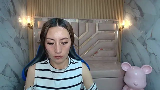 katalina r  online show from 03/15/26, 12:34