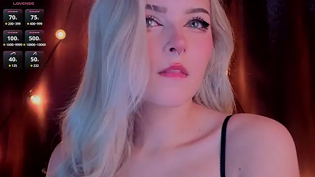 ShyniAlice online show from 03/08/26, 04:27