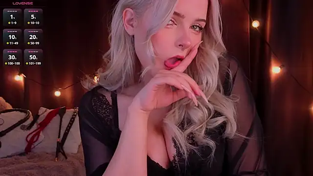 ShyniAlice online show from 02/25/26, 05:07