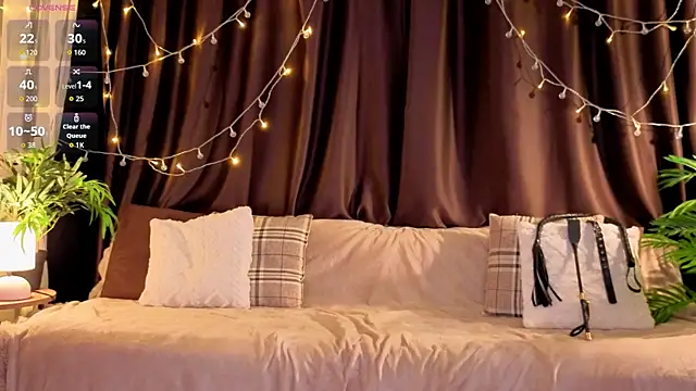 ShyniAlice online show from 06/30/26, 04:12