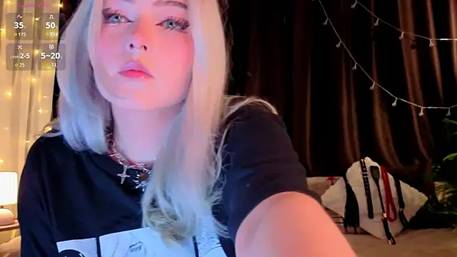 ShyniAlice online show from 06/10/26, 03:52
