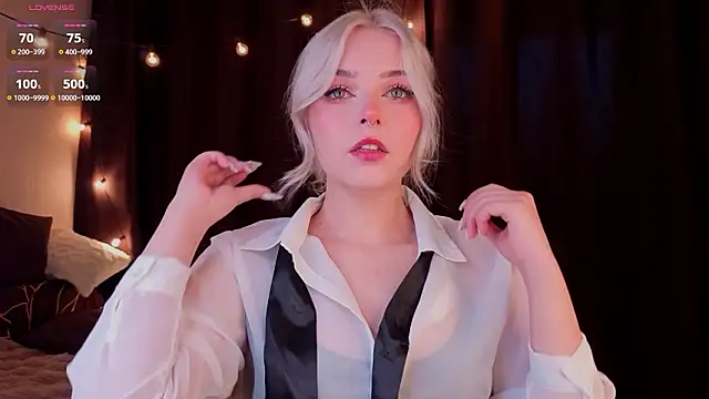 ShyniAlice online show from 02/03/26, 03:59