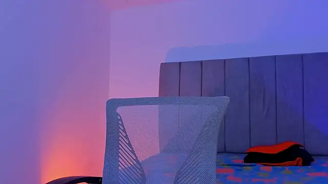 Adonys Lewis  online show from 03/13/26, 08:30