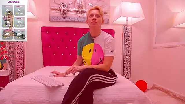 AmandaL1 online show from 11/27/25, 05:19