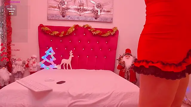 AmandaL1 online show from 12/18/25, 05:23