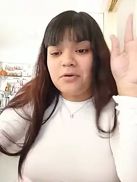 Snapshot of mimita4 chatting on 05/21/26, 02:36 mimita4 online show from 05/21/26, 02:36