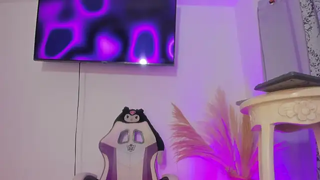 Angelasantini0 online show from 04/25/26, 02:03