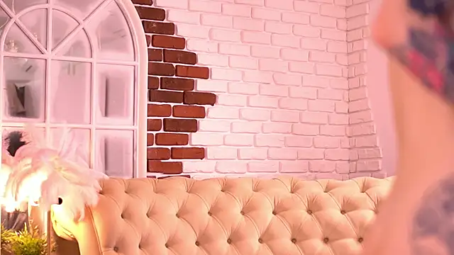 NyssaSky online show from 02/25/26, 06:30