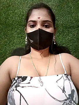 Snapshot of Nithyatamil chatting on 02/12/26, 05:02 Nithyatamil online show from 02/12/26, 05:02