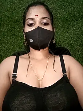 Snapshot of Nithyatamil chatting on 02/14/26, 03:34 Nithyatamil online show from 02/14/26, 03:34