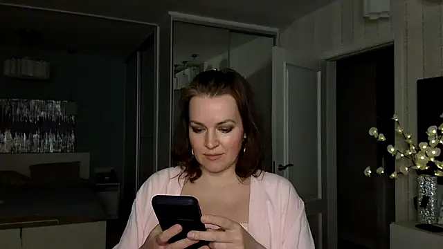 Ivoryne online show from 04/07/26, 06:10