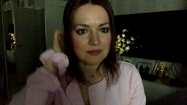 Ivoryne online show from 03/07/26, 12:06