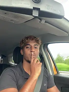 Snapshot of Axel_black10 chatting on 01/11/26, 12:45 Axel black10 online show from 01/11/26, 12:45