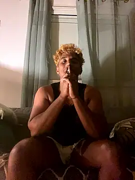 Snapshot of Axel_black10 chatting on 01/14/26, 06:33 Axel black10 online show from 01/14/26, 06:33