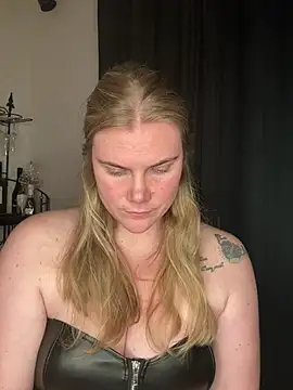 SexyBlondJoanna online show from 02/10/26, 07:35