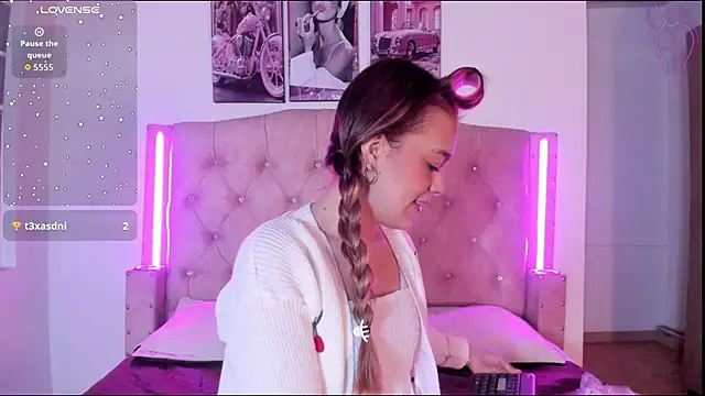 liaa  cutee online show from 01/13/26, 11:14