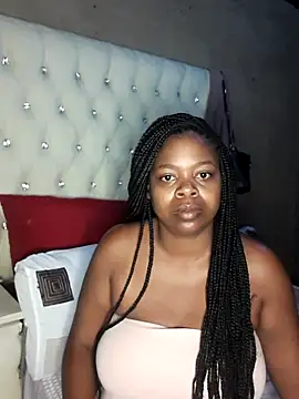 Snapshot of bigboobylicious chatting on 01/12/26, 08:15 bigboobylicious online show from 01/12/26, 08:15