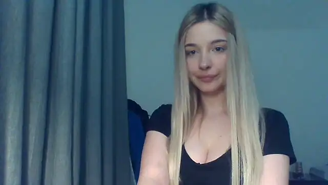 EvelineMagnetic online show from 01/13/26, 03:16