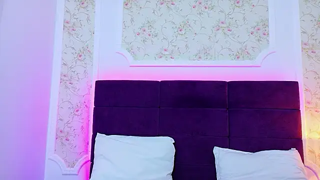 Snapshot of EvelinHill chatting on 02/09/26, 04:54 EvelinHill online show from 02/09/26, 04:54