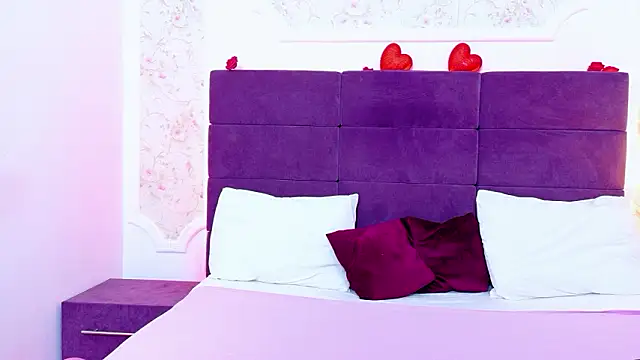 Snapshot of EvelinHill chatting on 02/26/26, 04:56 EvelinHill online show from 02/26/26, 04:56