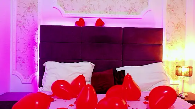 Snapshot of EvelinHill chatting on 02/13/26, 05:07 EvelinHill online show from 02/13/26, 05:07