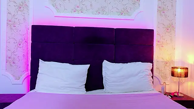 Snapshot of EvelinHill chatting on 02/04/26, 05:02 EvelinHill online show from 02/04/26, 05:02