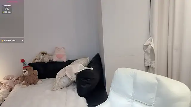 tutu-l online show from 03/07/26, 04:23