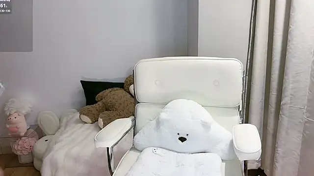 tutu-l online show from 05/05/26, 06:33