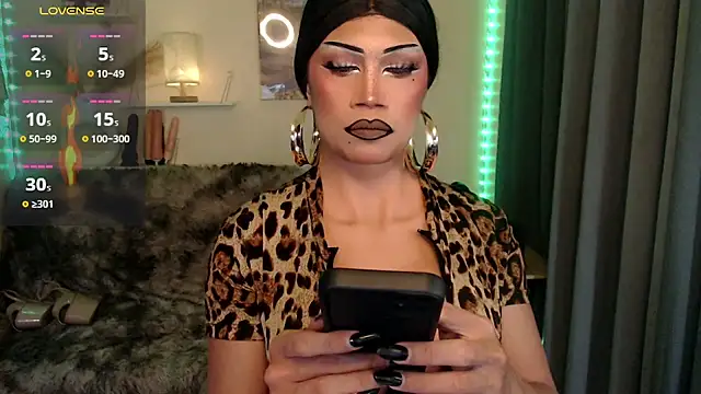 deliciousClaire online show from 03/25/26, 01:39