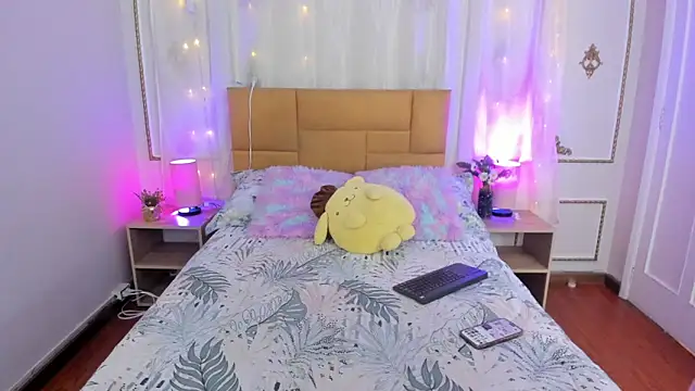 Jenifer James online show from 02/16/26, 07:34