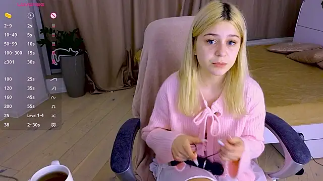 Snapshot of ApheliaStar chatting on 02/05/26, 04:03 ApheliaStar online show from 02/05/26, 04:03