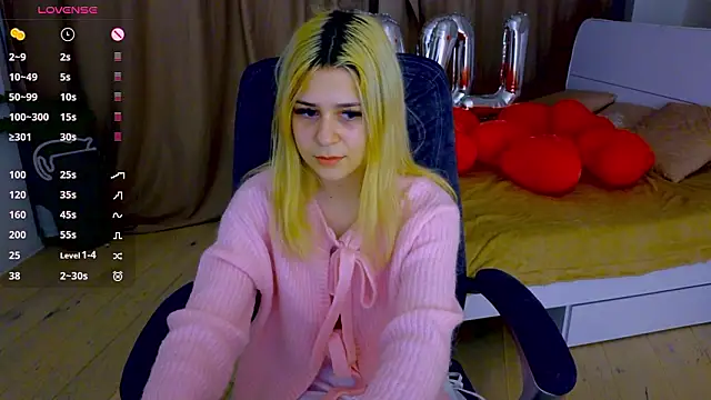 Snapshot of ApheliaStar chatting on 02/15/26, 03:55 ApheliaStar online show from 02/15/26, 03:55