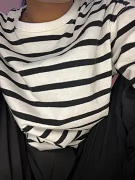 paribaby09 online show from 02/18/26, 09:06