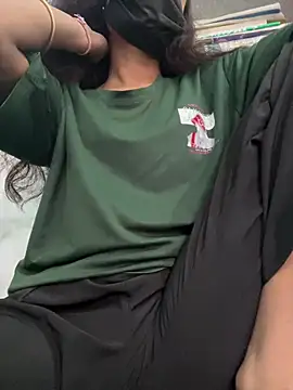 paribaby09 online show from 03/19/26, 05:51