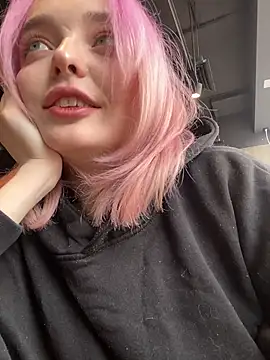 aka Blonde online show from 03/10/26, 07:12