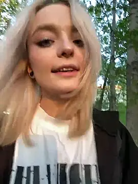 aka Blonde online show from 06/01/26, 01:55