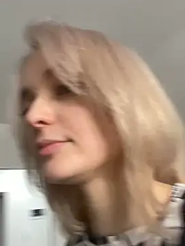 Snapshot of aka_Blonde chatting on 01/12/26, 05:58 aka Blonde online show from 01/12/26, 05:58