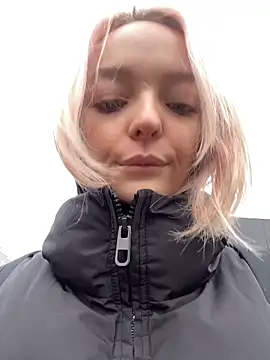 aka Blonde online show from 03/29/26, 08:27