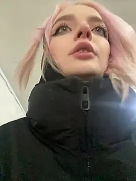 aka Blonde online show from 03/19/26, 11:21