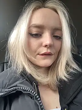 aka Blonde online show from 04/25/26, 07:22