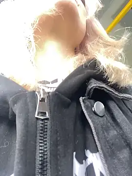 aka Blonde online show from 05/15/26, 08:12