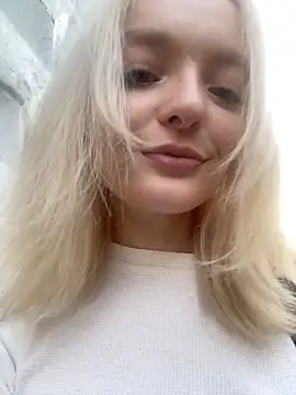 aka Blonde online show from 05/08/26, 12:42