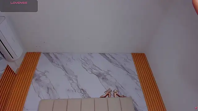 Snapshot of emily_nova_ chatting on 03/01/26, 11:54 emily nova online show from 03/01/26, 11:54