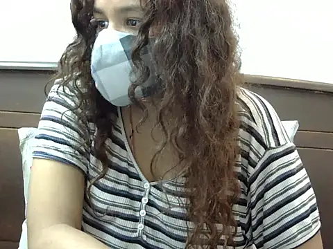 AngelAnaya018 online show from 01/13/26, 04:44