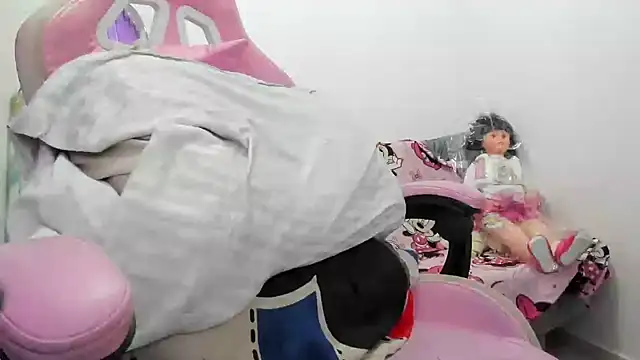 jenniferbodys online show from 06/04/26, 10:36