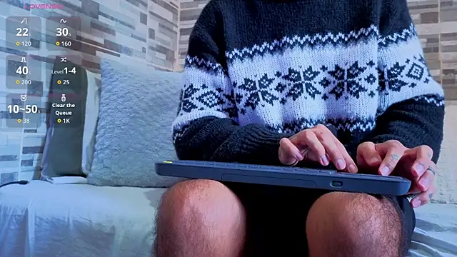 Snapshot of joelcallvil1 chatting on 03/26/26, 01:42 joelcallvil1 online show from 03/26/26, 01:42