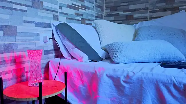 Snapshot of joelcallvil1 chatting on 04/01/26, 01:34 joelcallvil1 online show from 04/01/26, 01:34