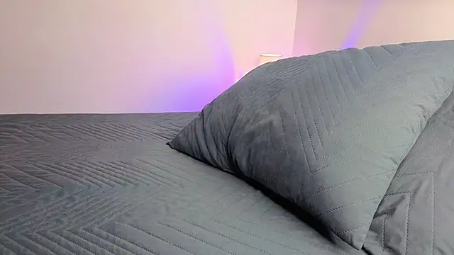 Snapshot of joelcallvil1 chatting on 02/04/26, 01:06 joelcallvil1 online show from 02/04/26, 01:06