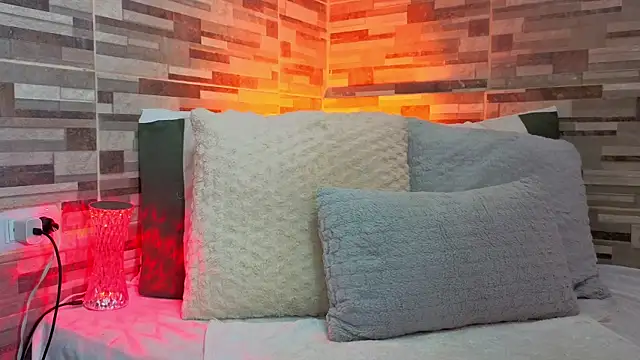 Snapshot of joelcallvil1 chatting on 04/01/26, 01:41 joelcallvil1 online show from 04/01/26, 01:41