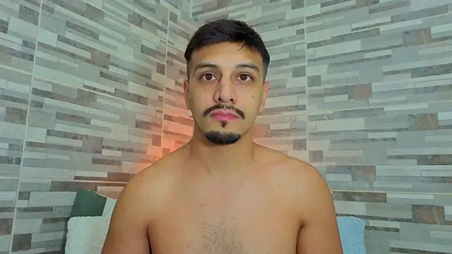 Snapshot of joelcallvil1 chatting on 04/12/26, 03:32 joelcallvil1 online show from 04/12/26, 03:32